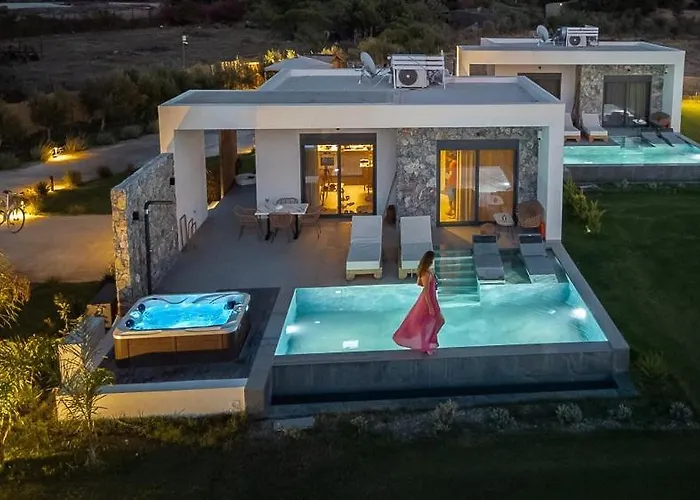 Aphrodite Luxury Suites With Private Heated Pools & Jacuzzis Kos Town photo